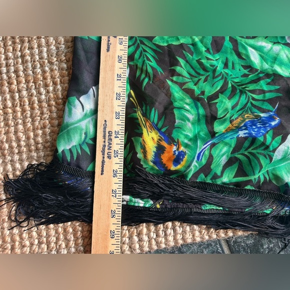 Signature coverup, wrap, scarf - Picture 9 of 11